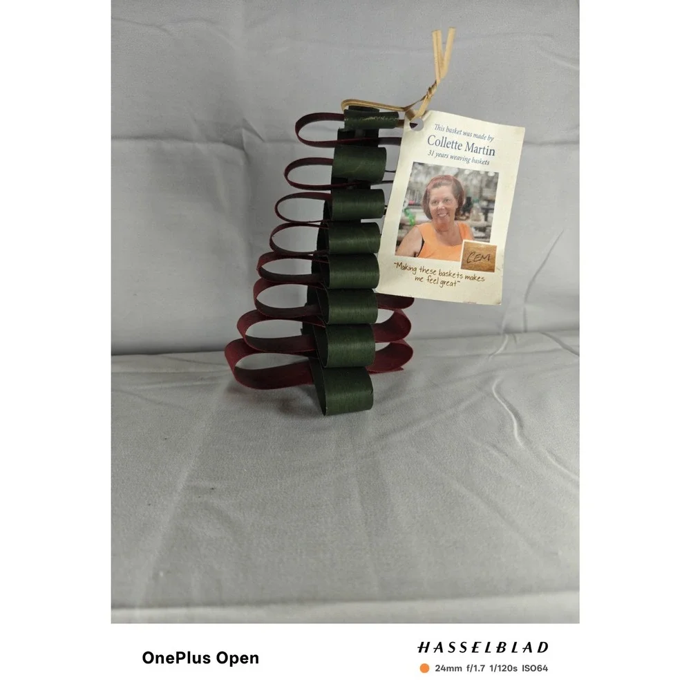RARE 2016‎ Longaberger Splint Christmas Tree Red & Green 6